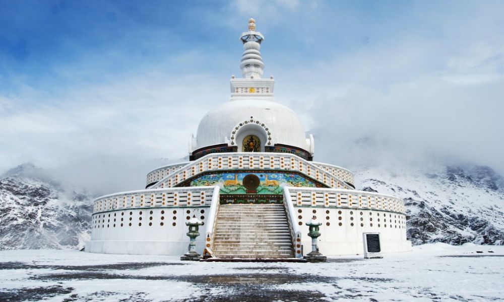 ladakh travel contact number